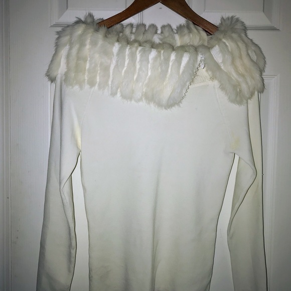 🌺🌺HOST PICK🌺🌺FUR COLLARED WINTER WHITE TOP🌺🌺 - Picture 8 of 8